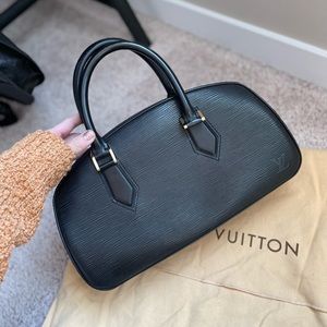 Louis Vuitton (LV) Black Epi Purse